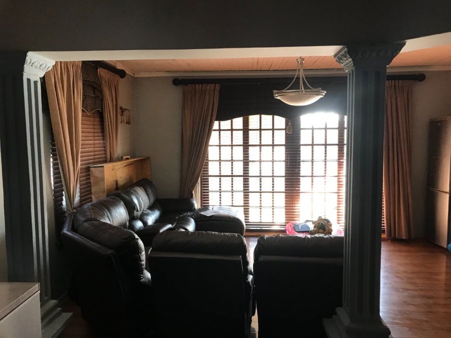 4 Bedroom Property for Sale in Rykmanshoogte Free State
